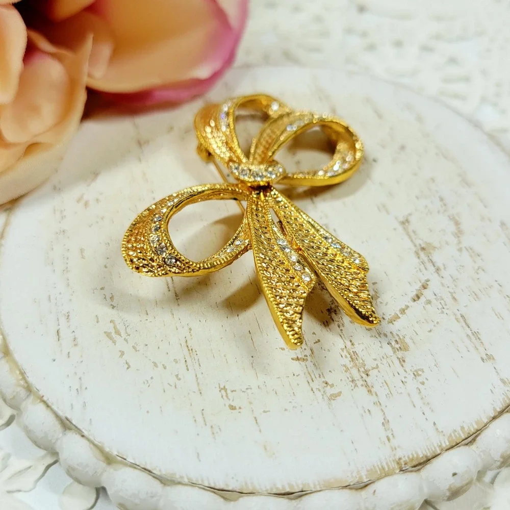 Vintage Roman Gold Electroplate Bow Brooch Pin with Austrian Crystals 90s